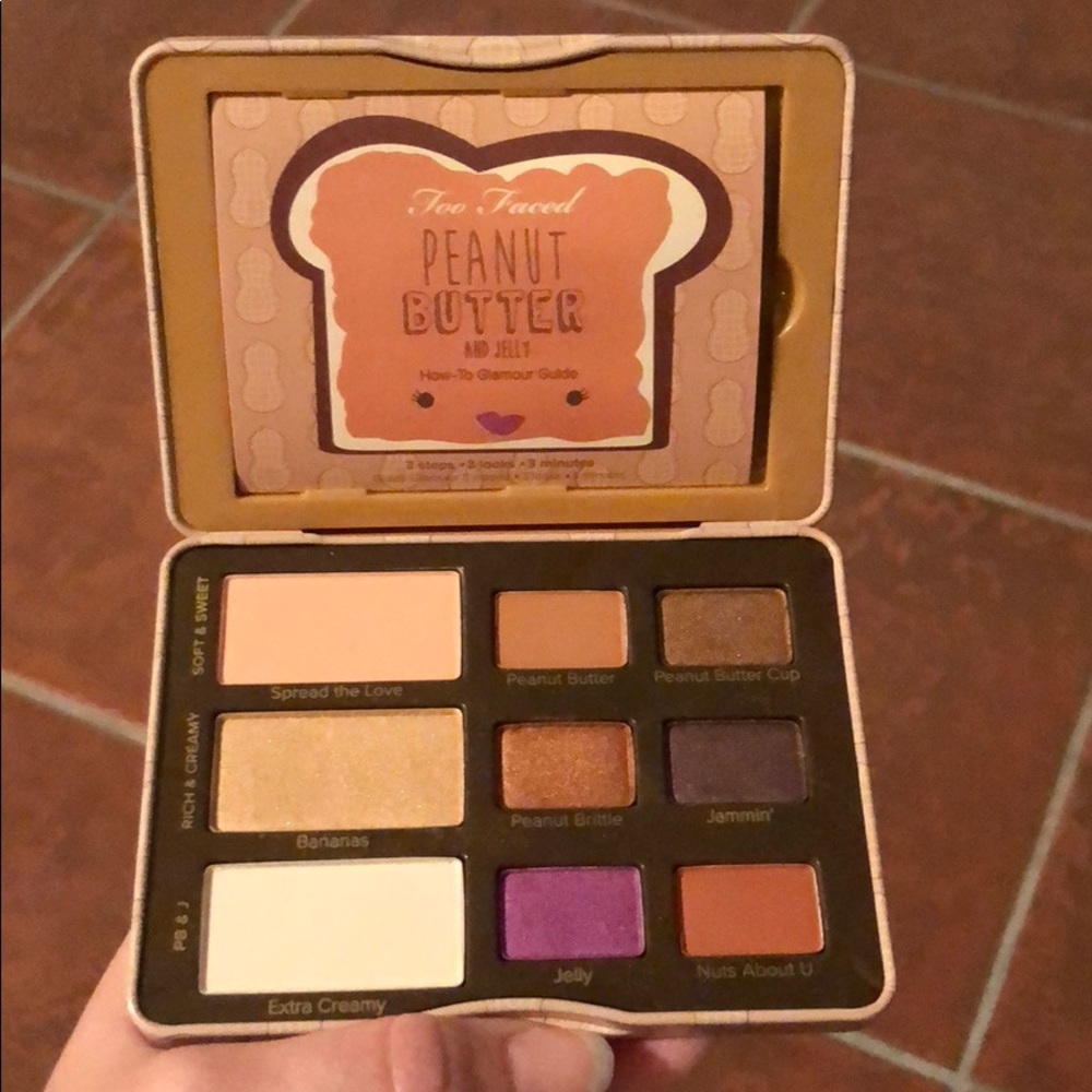 Too Faced Peanut Butter and Jelly palette
